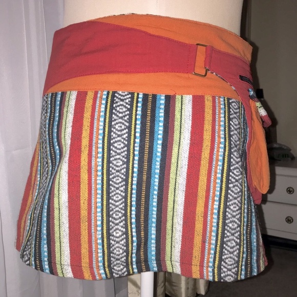 KATHMANDU IMPORTS Nepal festival retro skirt with pockets red multi S - Picture 6 of 11